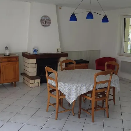 Maison De La Nyaraló *